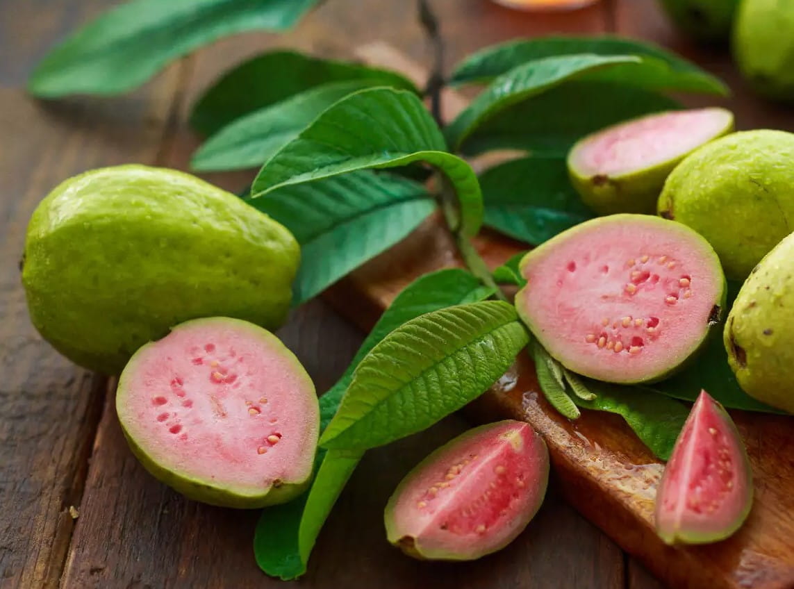 guava-frutta-esotica-bio-aksxter.jpeg